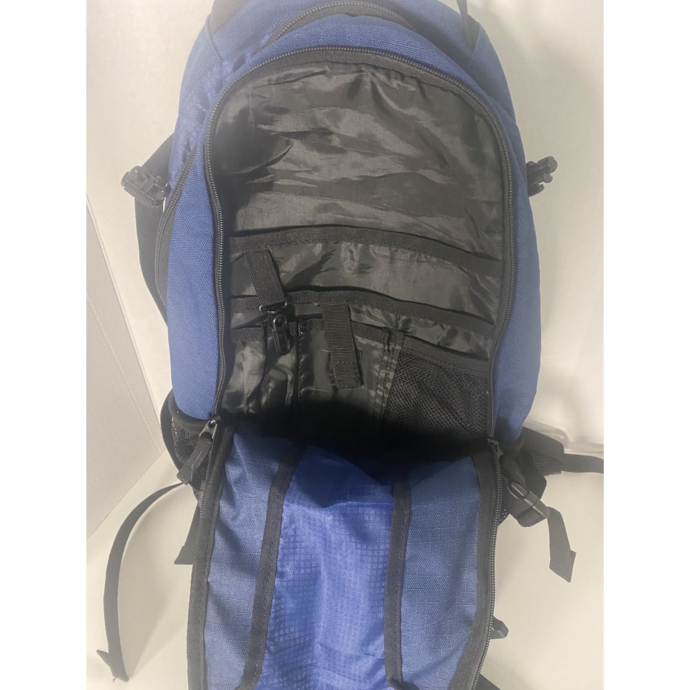 Quest Hydration Pack 2 Liter Backpack Ripstop Hik… - image 4